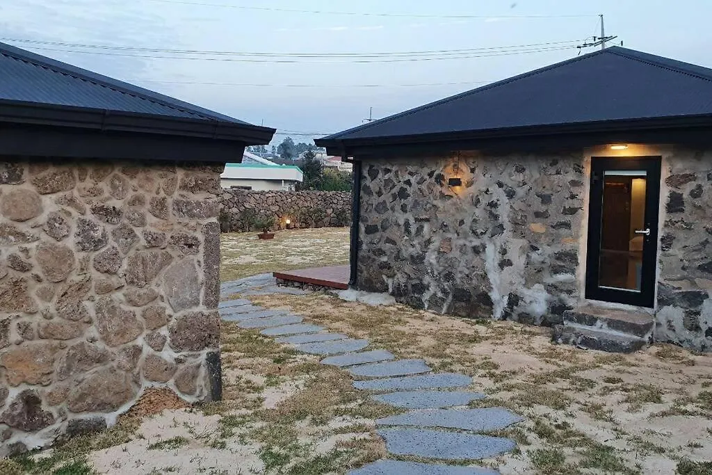 Jeju Sorakddele Entire House 빌라 펜션