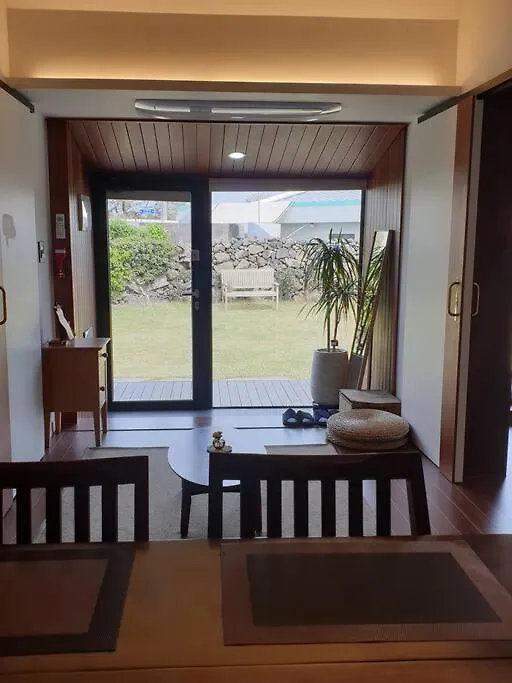 펜션 Jeju Sorakddele Entire House 빌라