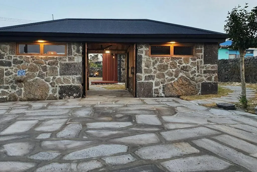 펜션 Jeju Sorakddele Entire House 빌라